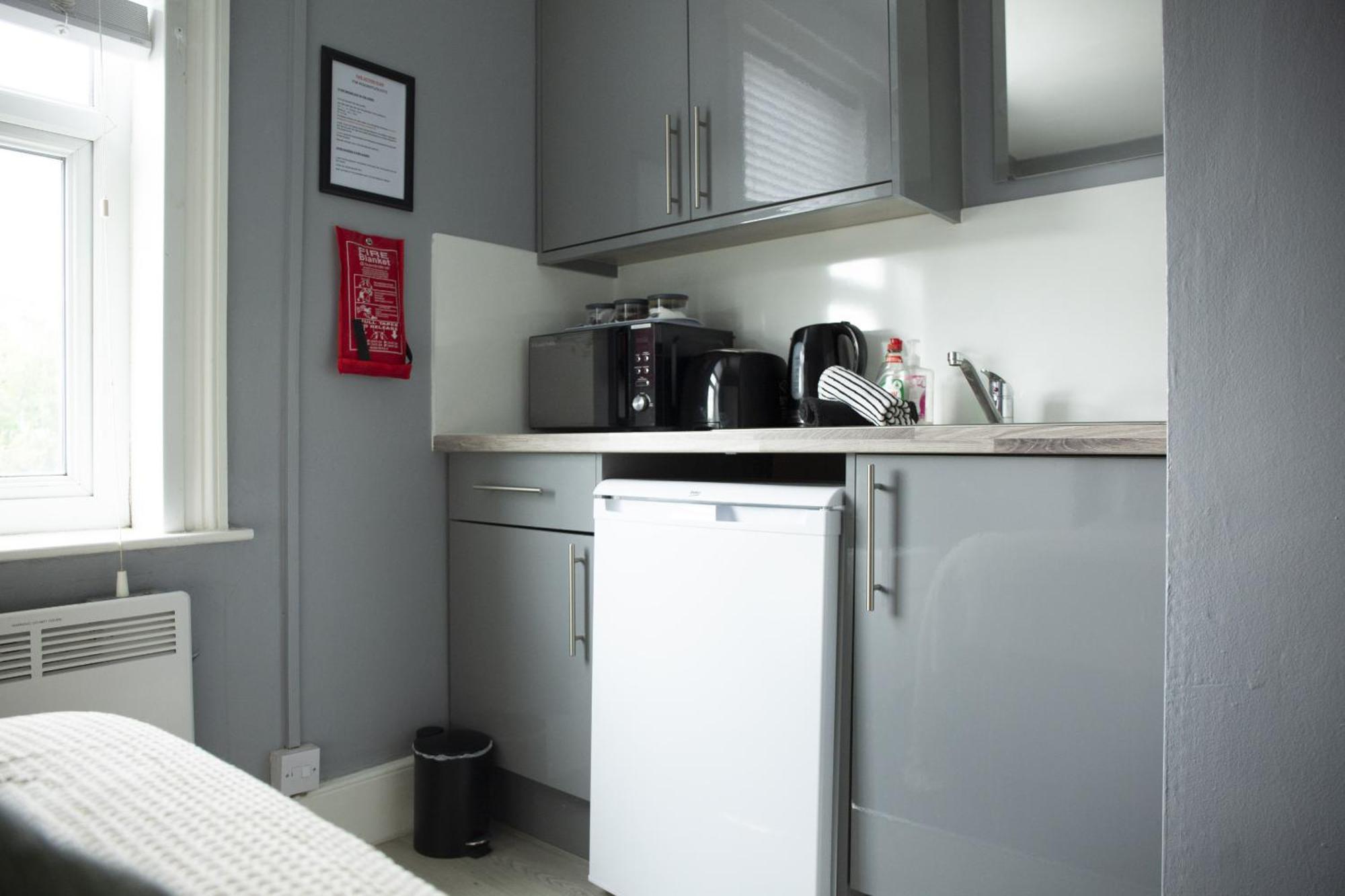 34 Evesham Road - Double Rooms Shottery Oda fotoğraf